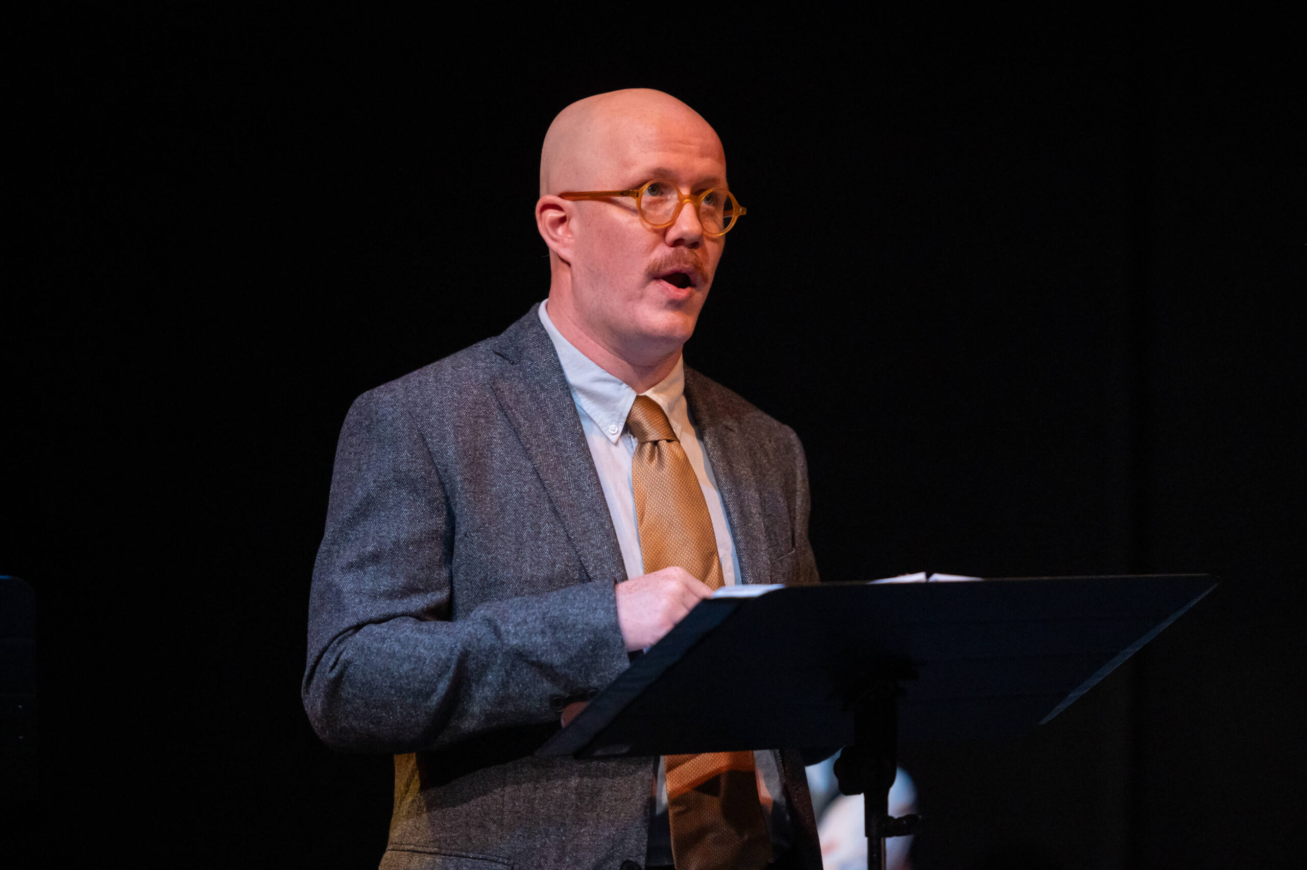 How to Supervise Women — Lou Clyde · Jennifer Robertson Photography